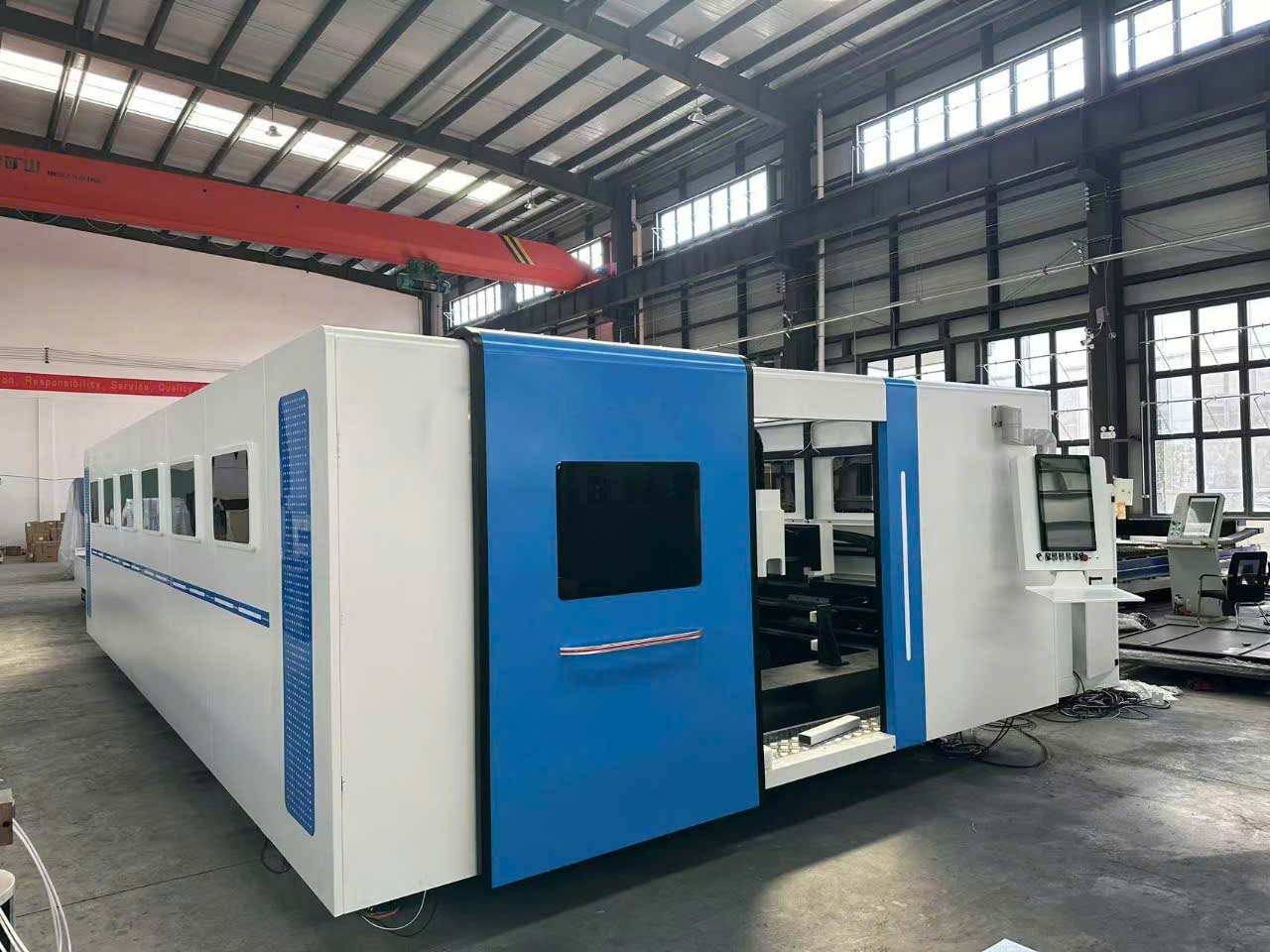 Máy cắt fibe laser bàn đôi, hộp bảo vệ