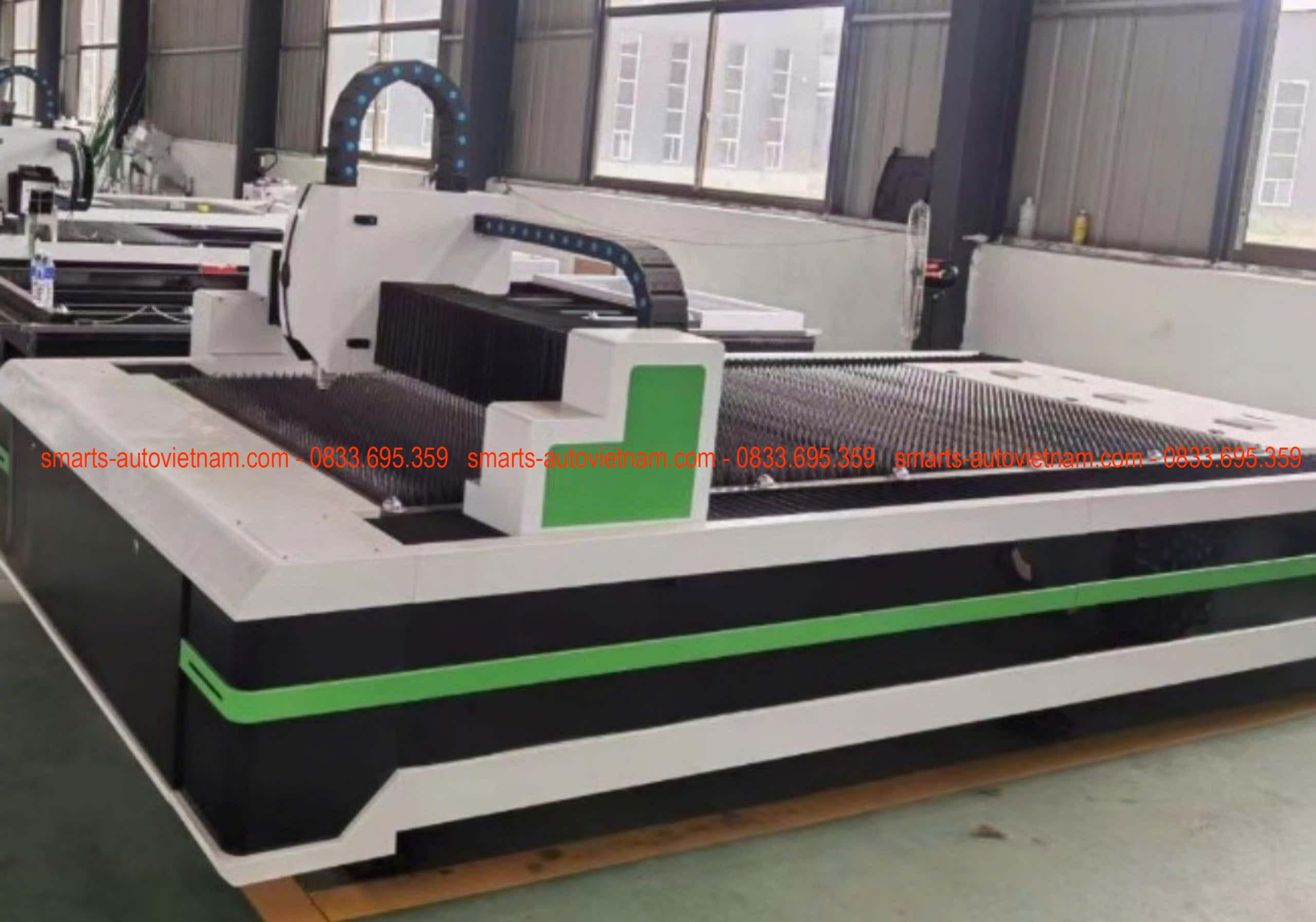 Máy cắt fiber laser tấm 1 bàn Máy cắt fiber laser tấm 1 bàn